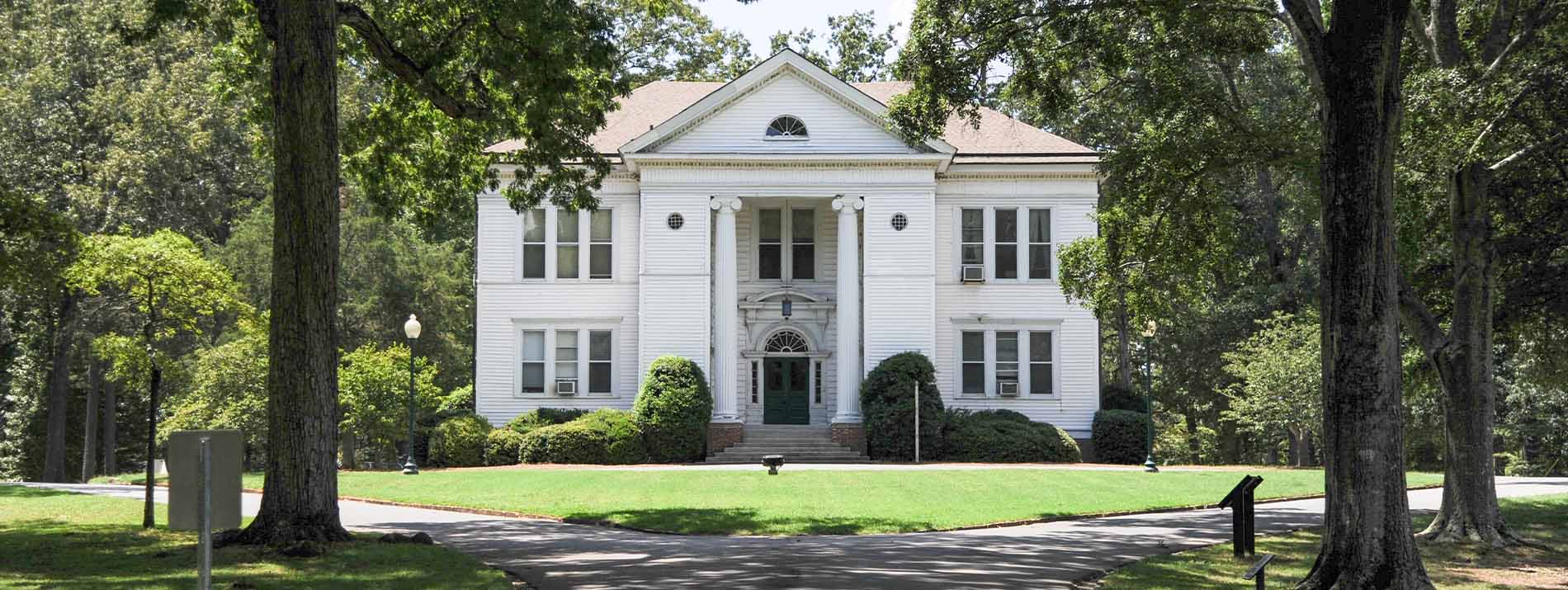 View of the front of Hoge Building